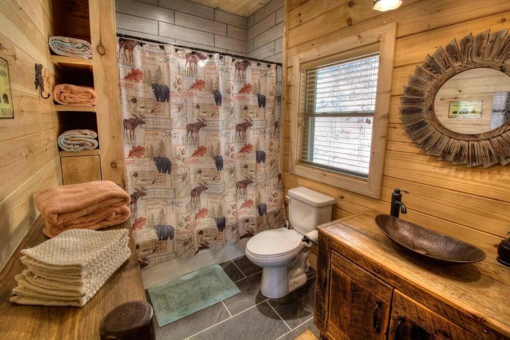 Villa Honeymoon Getaway In Woods Near Noc And Smoky Mtn Rr Bryson City Exterior foto
